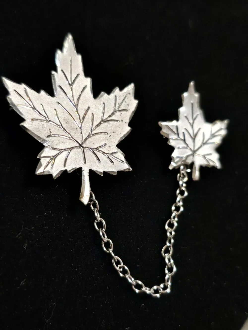 Sterling Silver Double Maple Leaf Linked Brooch  Pin 925